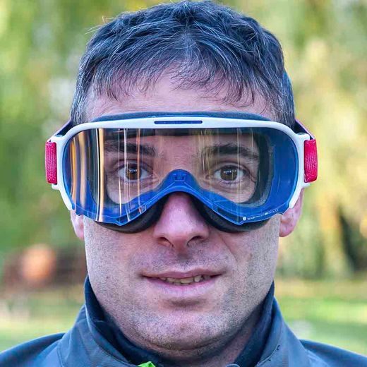 GOGGLES ARIETE WABI 14980-ABR CAURSPĪDĪGS STIKLS WHITE /RED