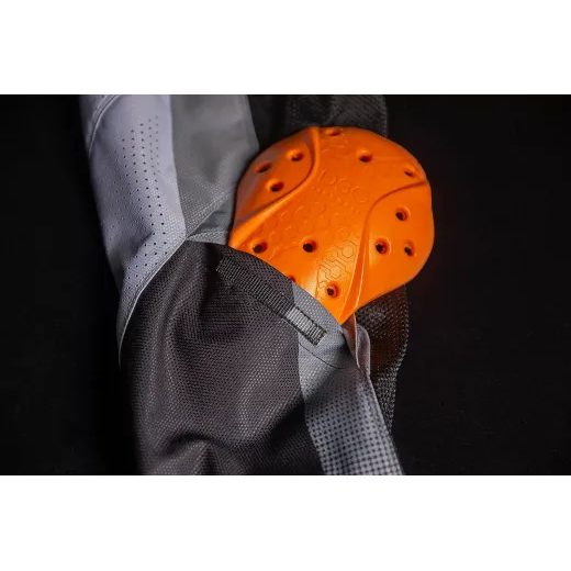 JAKA HOOLIGAN ULTRABOLT JACKET (PELĒKS)