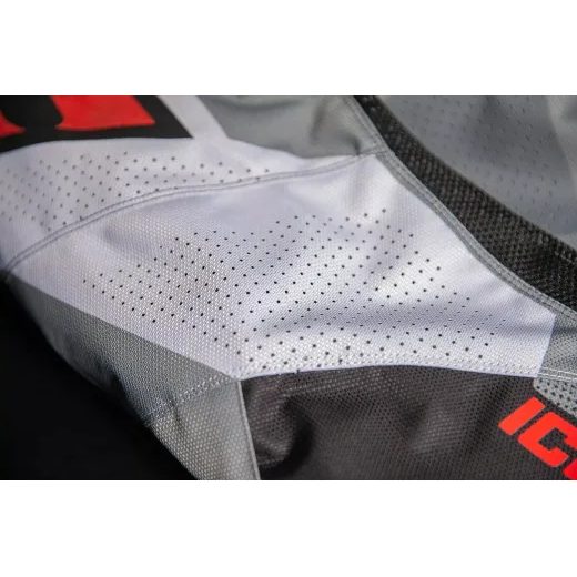 JAKA HOOLIGAN ULTRABOLT JACKET (PELĒKS)