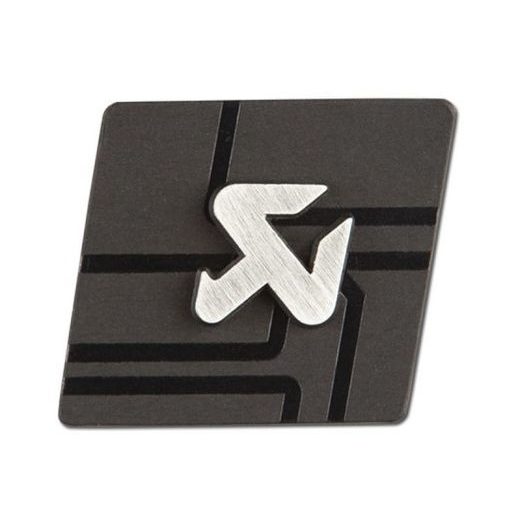CUT SILVER PIN