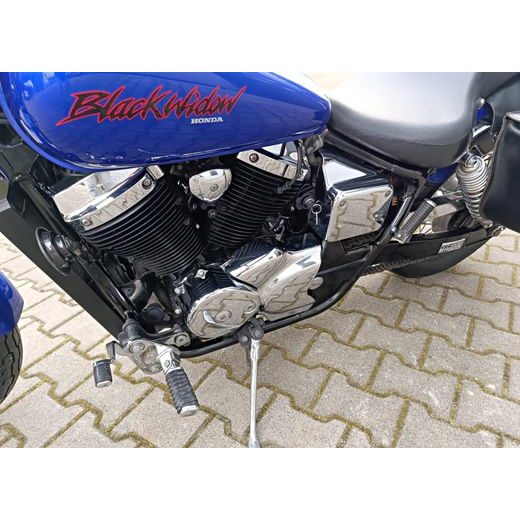 HONDA VT750 BLACK WIDOW