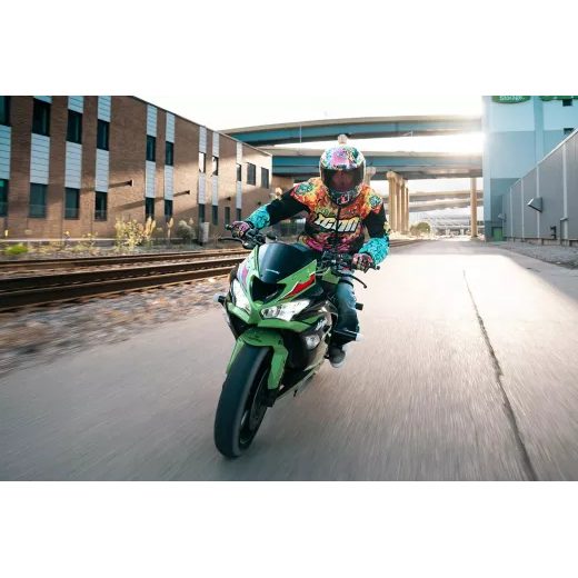 ĶIVERE AIRFORM™ SCATTERBRAIN MIPS® HELMET (DAUDZKRĀSAINS)