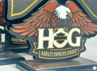 Zakázková trofej s motivem orla