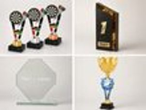 Ako vybrať materiál trofeje? Je najlepší kov, sklo, akrylát alebo drevo?