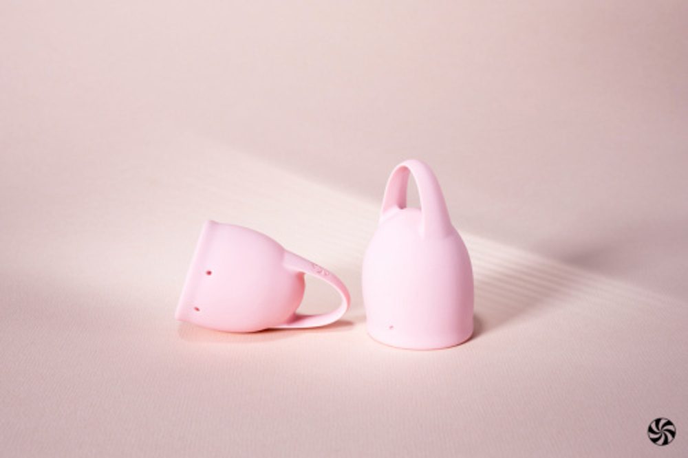 Lola Games Sada menstruačních kalíšků Natural Wellness Růžová Magnólie 2 ks (obrázek 5)