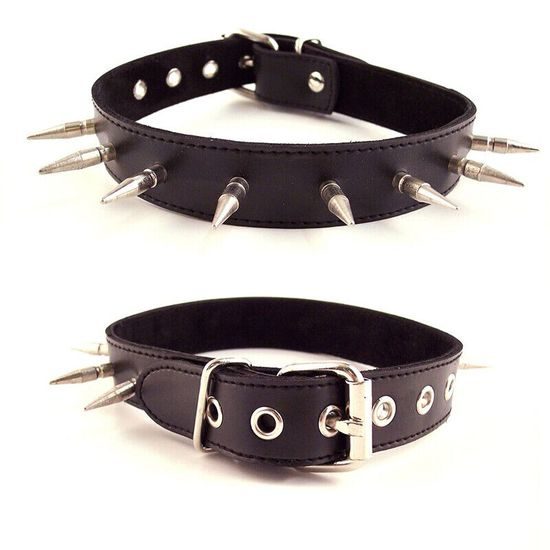 Rouge Spiked Collar