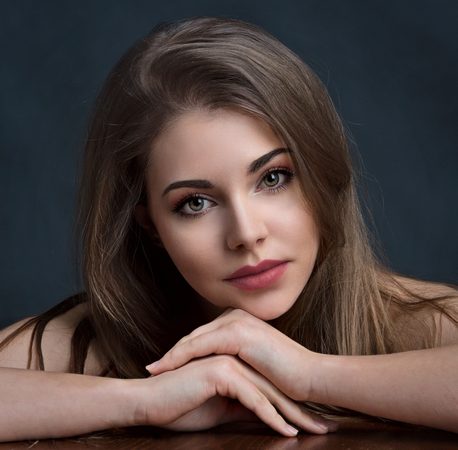 Lentillas de colores en primavera