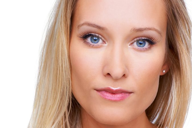 Lentes de colores: Cómo revitalizar tu belleza primaveral