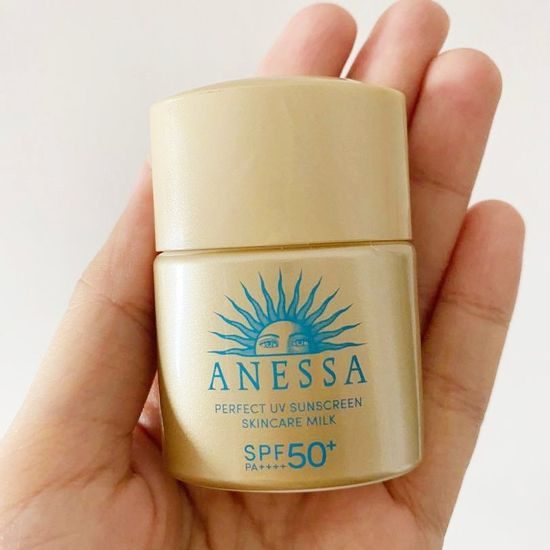 SHISEIDO ANESSA Opaľovacie mlieko Perfect UV Sunscreen Skincare Milk SPF50+ PA++++ (12 ml)