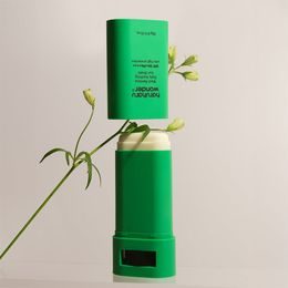 HARUHARU WONDER Centella 4% TXA Dark Spot Go Away Serum (30 ml)