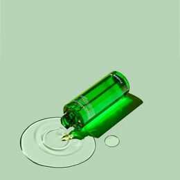 PYUNKANG YUL Pletová ampule Ultimate Calming Solution Ampoule (30 ml)
