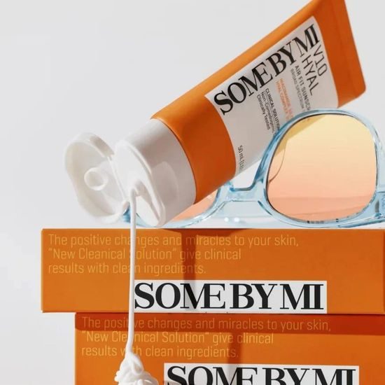 SOME BY MI V10 Opalovací krém Hyal Airfit Sunscreen SPF50 (50 ml)