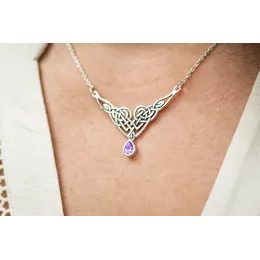 Lady Avalon, stříbrný náhrdelník s vltavínem