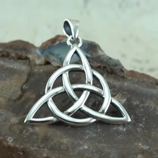 TRIQUETRA, Celtic Pendant, sterling silver