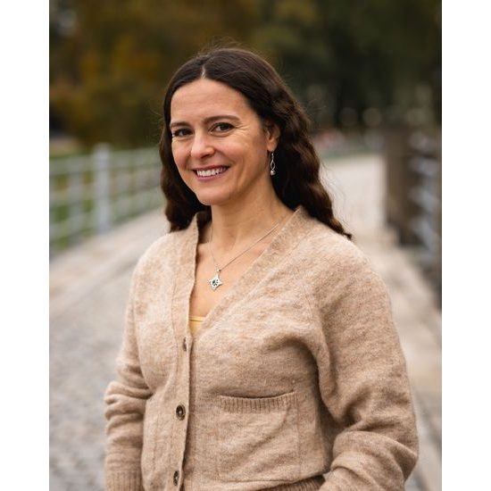 Uzel života – stříbrný přívěsek s broušeným vltavínem