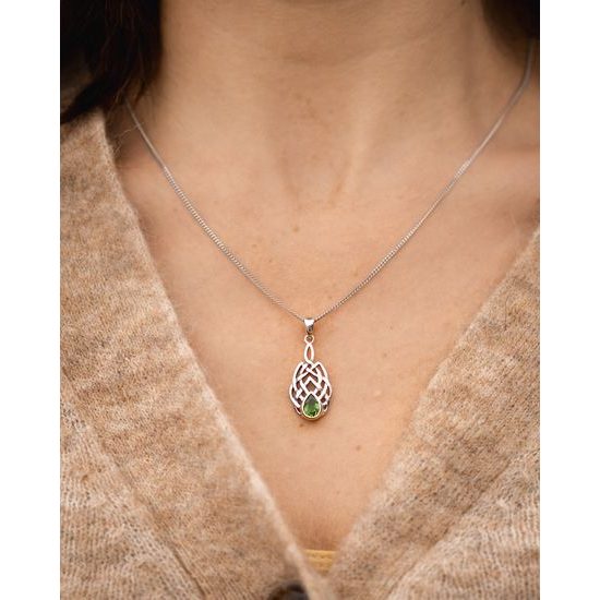 Slza Avalonu – stříbrný přívěsek s vltavínem a keltskými motivy