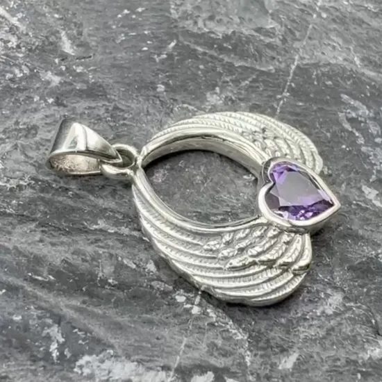 Andělská křídla s ametystem, stříbrný přívěsek
