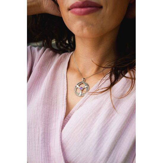 TŘI PTÁCI BOHYNĚ RHIANNON, stříbrný závěs s ametystem