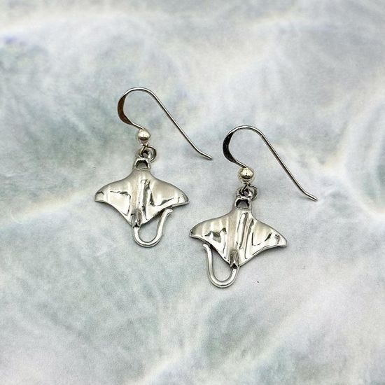 Manta, stříbrné náušnice