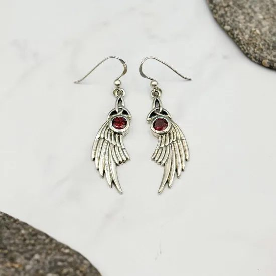 ANDĚLSKÁ KŘÍDLA, stříbrné náušnice s granátem