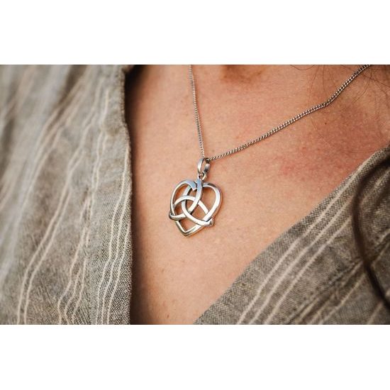 stříbrný přívěsek Keltské srdce