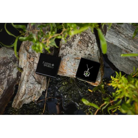 Keltské srdce se smaragdovým sklem, stříbrný přívěsek