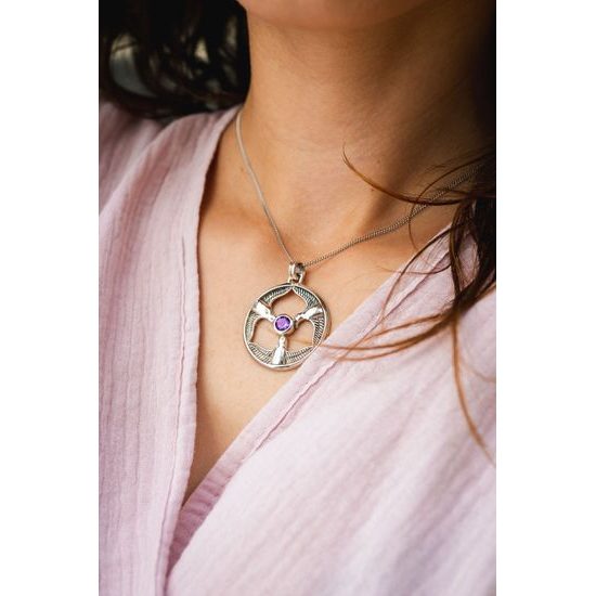TŘI PTÁCI BOHYNĚ RHIANNON, stříbrný závěs s ametystem