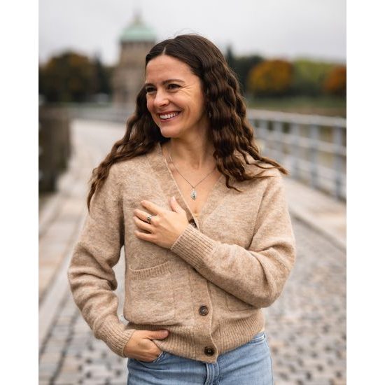 Zelené pouto, stříbrný prsten s vltavínem