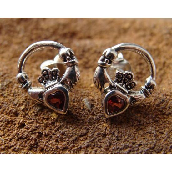 Irské Náušnice s granátem - Claddagh, stříbro 925