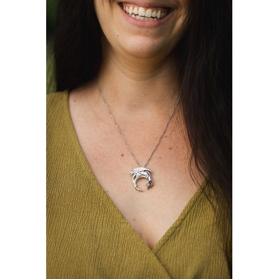 NOČNÍ DRAK stříbrný přívěsek, lunula