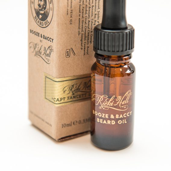 Huile à barbe Cpt. Fawcett Ricki Hall's Booze & Baccy - version de poche (10 ml)