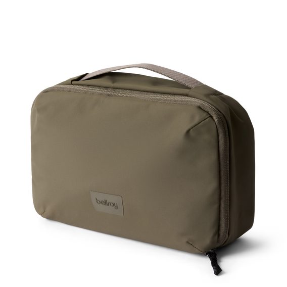 Bellroy — Hanging Toiletry Kit