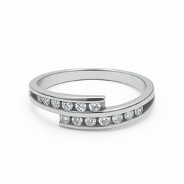 Zlatý prsten z bílého zlata se zirkony