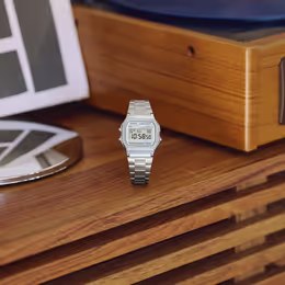 Hodinky Casio LA670WEA-7EF