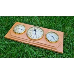 Barometr s teploměrem a vlhkoměrem na dřevěné podložce B203228