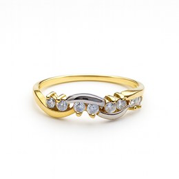 Zlatý prsten se zirkony