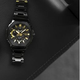 Hodinky Casio G-SHOCK GM-2110D-7AER