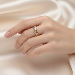 Zlatý 585/1000 prsten se zirkonem 5045