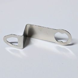 Kovový závěs HRC na hodinové strojky řízené signálem