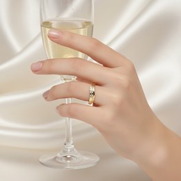 Zlatý 585/1000 prsten se zirkonem 5045