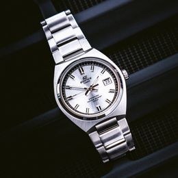Hodinky Casio G-SHOCK GLX-5600KB-1ER
