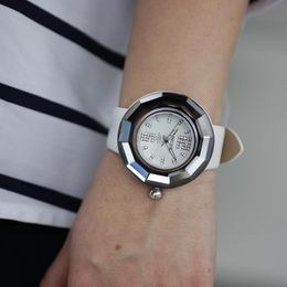 Hodinky Prim W02C.10230.C