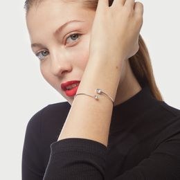 Náramek JVD SVLB0536XD5BI18 stříbrný