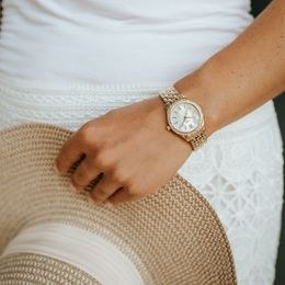 Hodinky Casio LW-204-4AEF