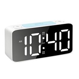 JVD SB2020.4 - stále svítící budík s možností volby barvy displeje