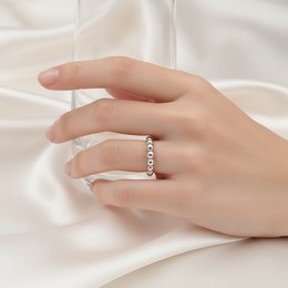 Zlatý prsten se zirkonem