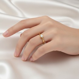 MOISS prsten ze žlutého zlata SRDCE