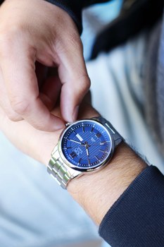 Náramkové hodinky JVD JG8001.3