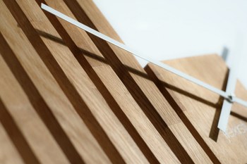 Flexistyle z230 - dubové nalepovací hodiny s průměrem 60 cm