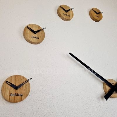KUBRi 1005A - Obrovské 80 cm hodiny z masivního dubu s kovovým rámem